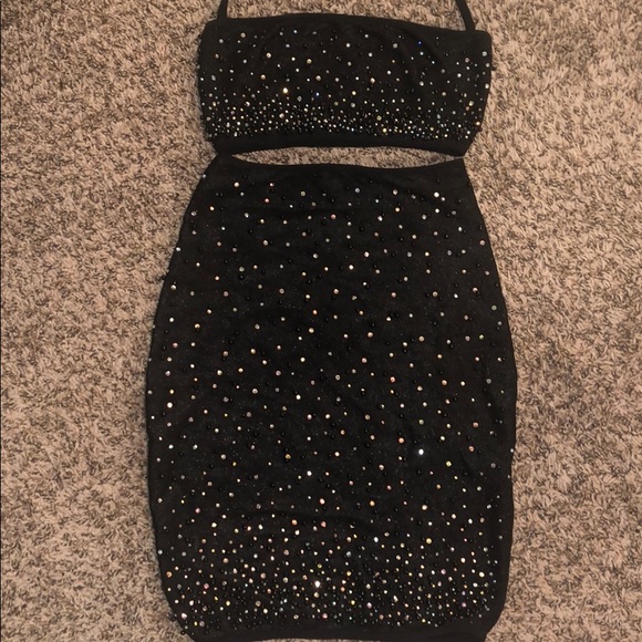 Brand New Oh Polly embellished two piece size US4 - Picture 1 of 3